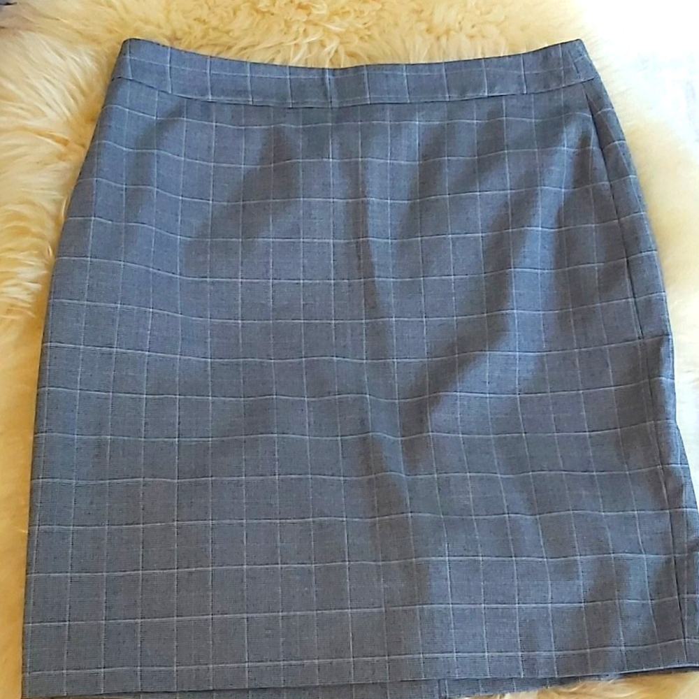 Banana Republic Plaid Pencil Skirt